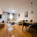 Apartament White Homes • Point *