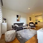 White Homes • Point Appartement *