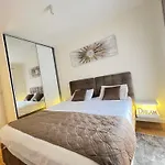 White Homes • Point *