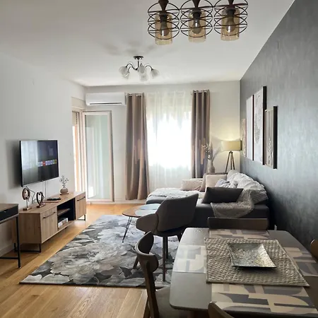 Apartment White Homes • Point