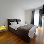 דירה White Homes • Point פודגוריצה