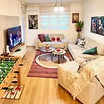 White Homes • Point * ポドゴリツァ