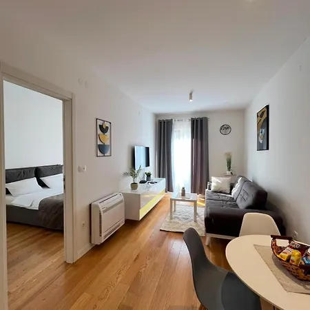 White Homes • Point شقة
