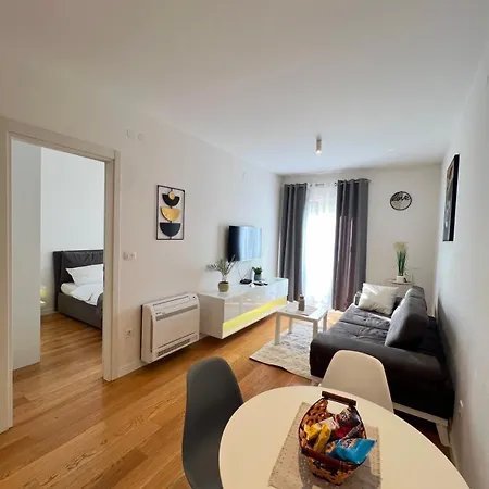 White Homes • Point شقة بودغوريتْسا