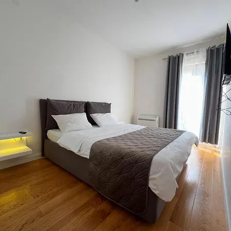 شقة White Homes • Point بودغوريتْسا