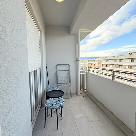 Apartman White Homes • Point